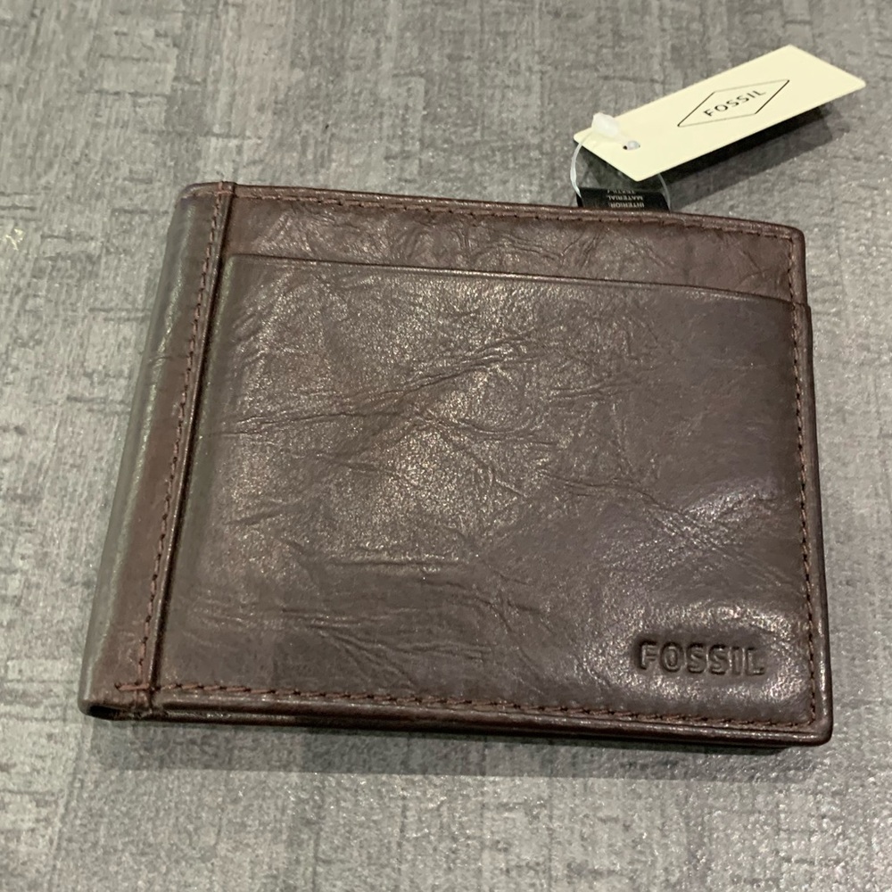 Nwt Fossil Wallet-Bi-Fold With Flip Id - image 1